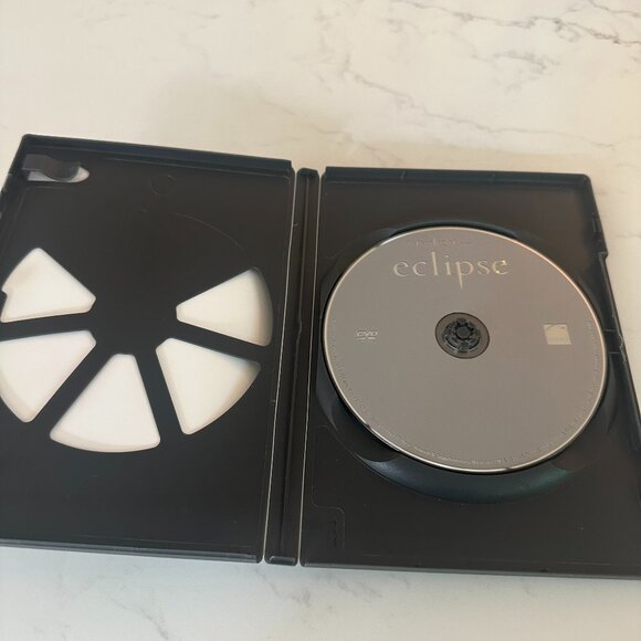 2 for $10 🎁 The Twilight Saga "Eclipse" DVD - Picture 3 of 3
